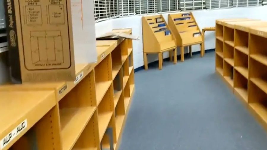 The+empty+shelves+a+twitter+user+shared+of+a+school+in+Florida.+